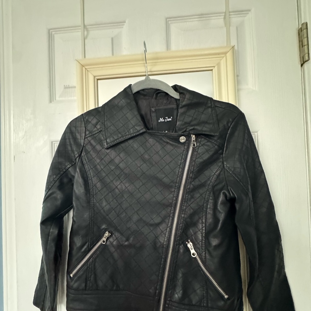 Black Quilted Moto Jacket girls - like new